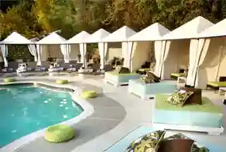 Poolside Cabana at Kalpataru Elitus